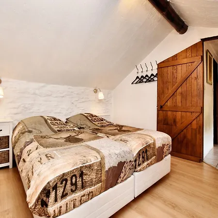 Vakantiehuis Romantic House In The Ardennes, Cleaning Included *