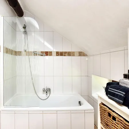Romantic House In The Ardennes, Cleaning Included Vakantiehuis Berismenil